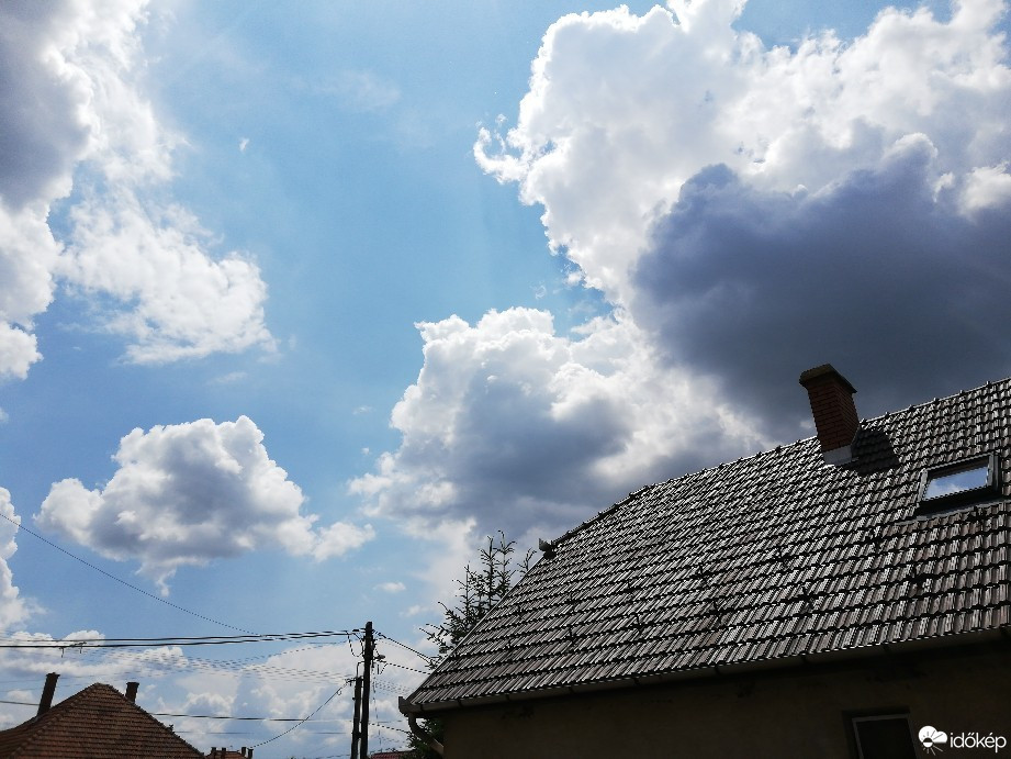 Észlelési fényképek