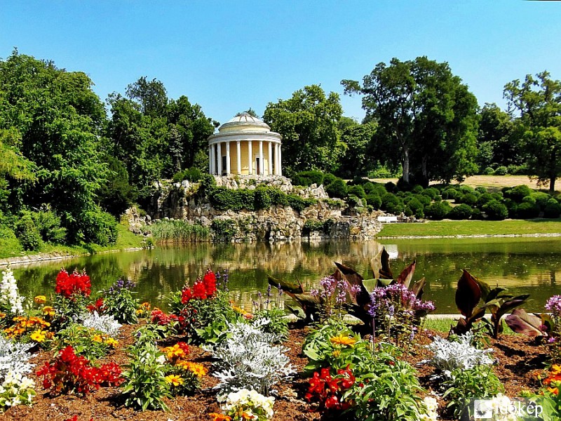 Kastély park
