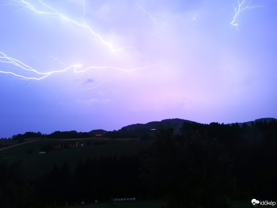 Észlelési fényképek