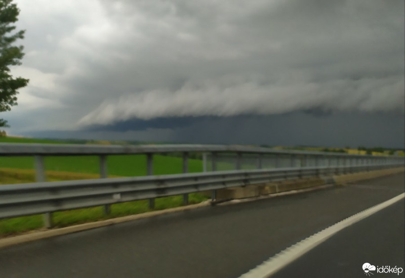 Észlelési fényképek