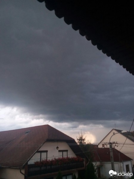 Észlelési fényképek