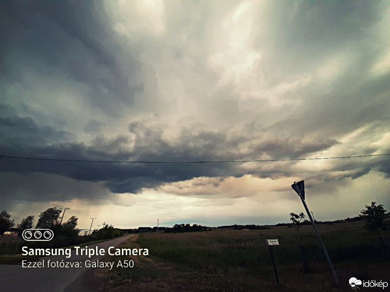 Észlelési fényképek