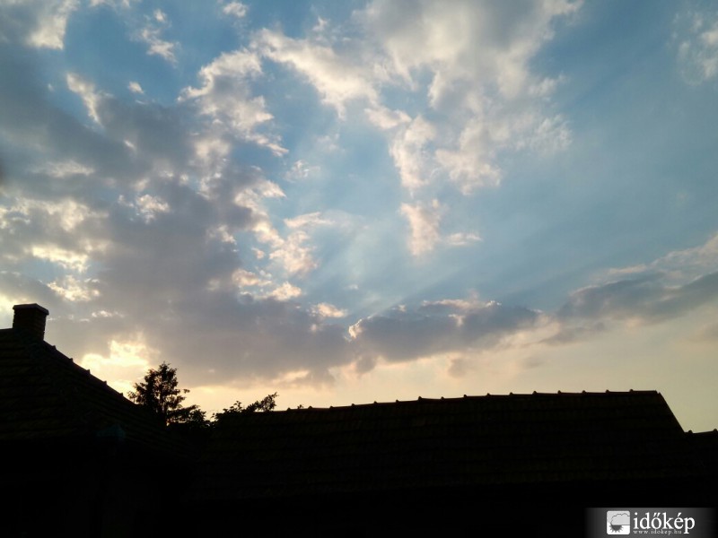 Észlelési fényképek