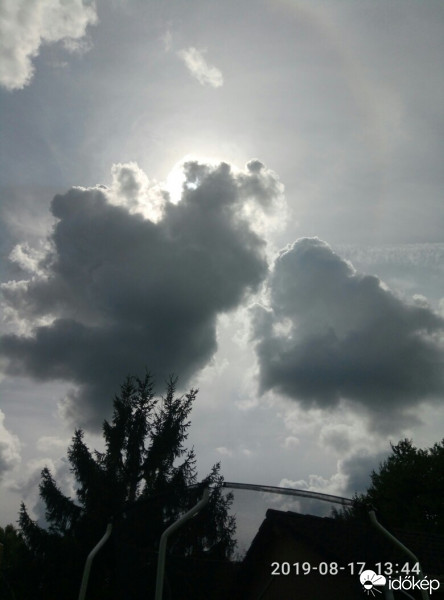 Észlelési fényképek