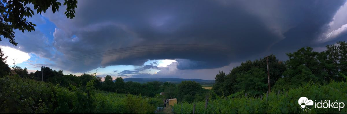 Észlelési fényképek