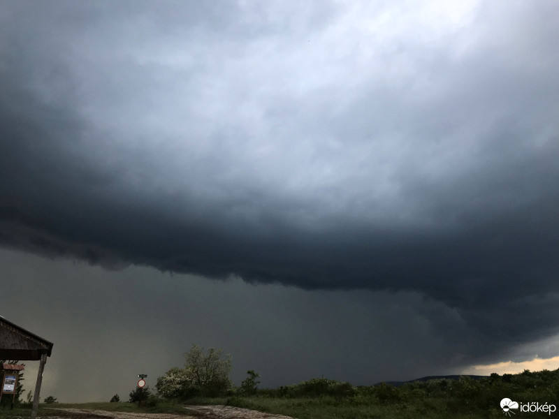 Észlelési fényképek