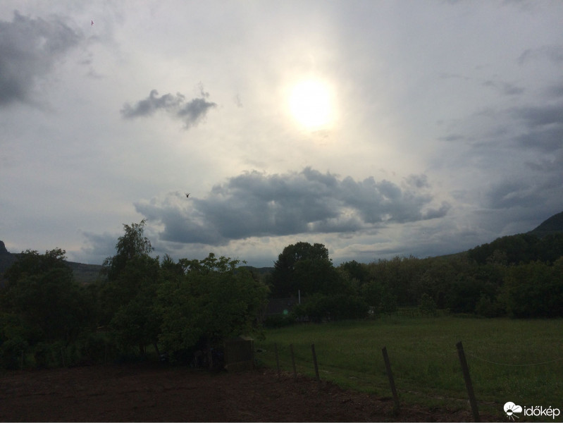 Észlelési fényképek