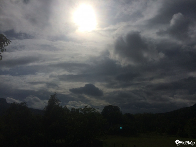 Észlelési fényképek