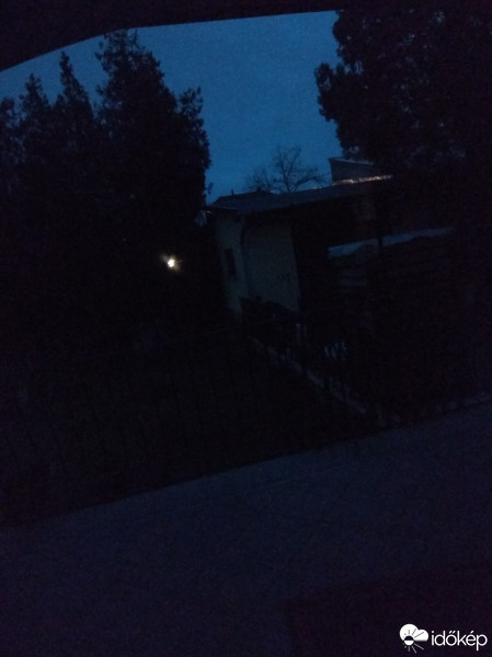 Észlelési fényképek