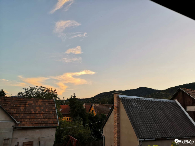 Észlelési fényképek