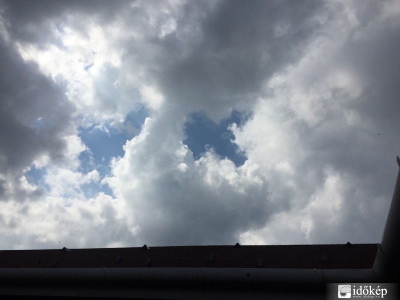 Észlelési fényképek