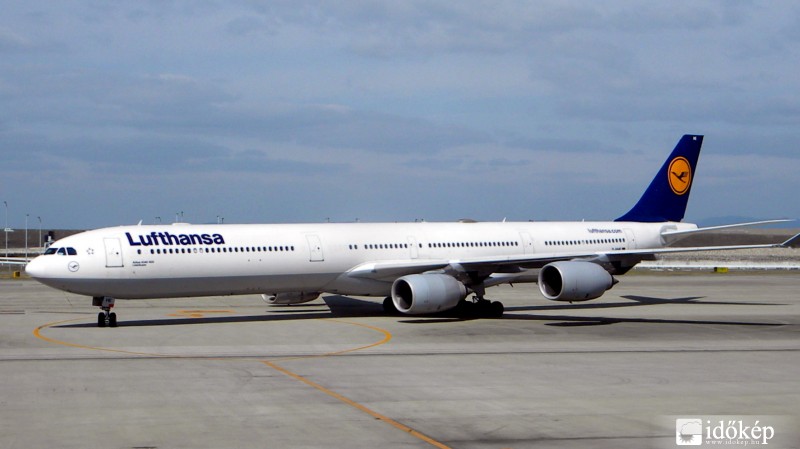 Lufthansa A340-600