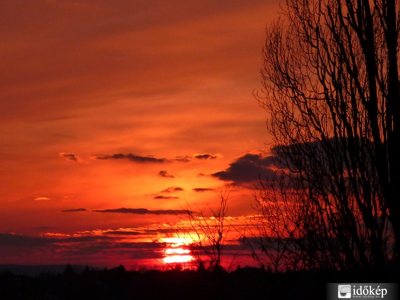 Nap és a felhők játéka