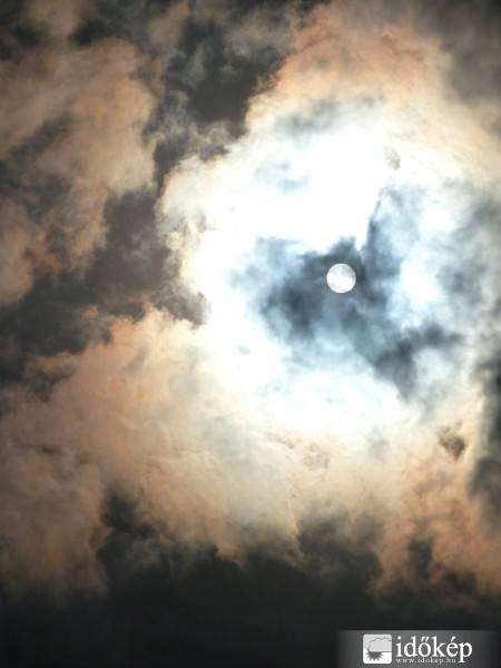 Iriza Gödöllő felett