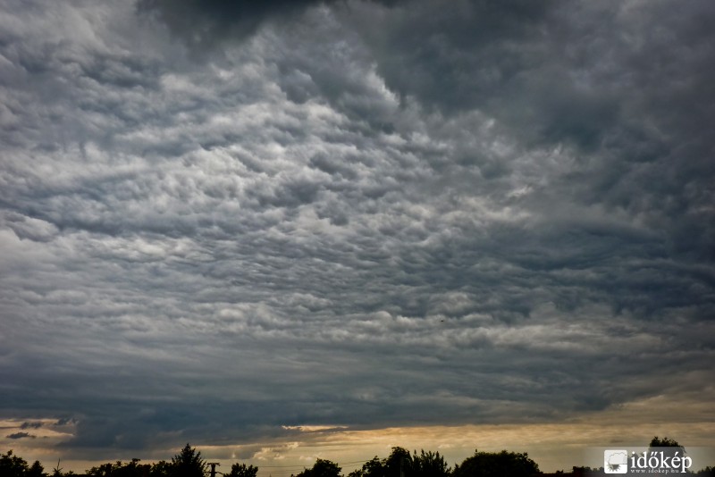 Mammák Orosháza felett