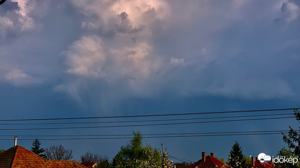 Észlelési fényképek