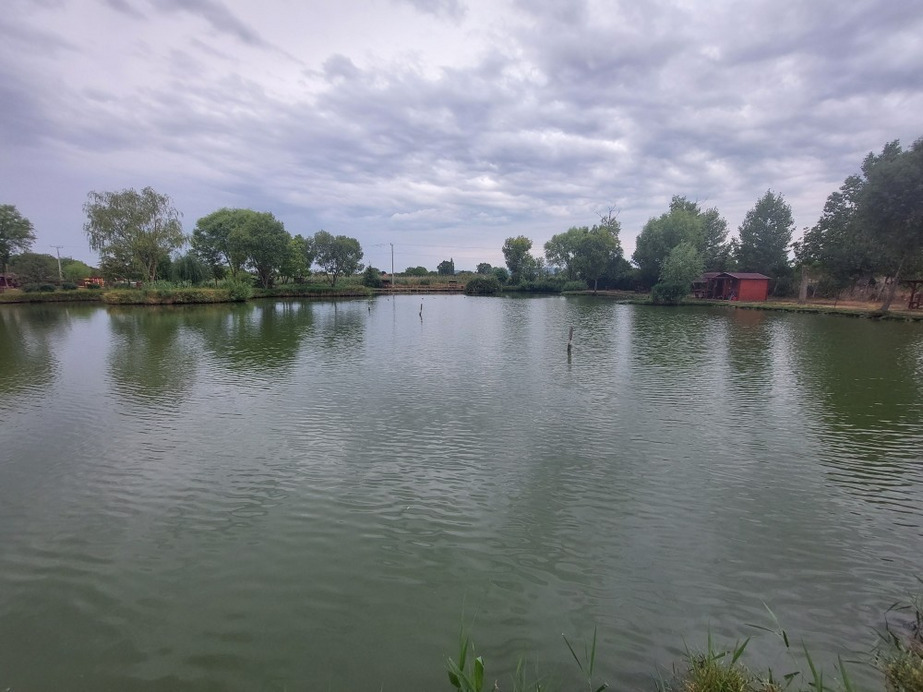 Atkár