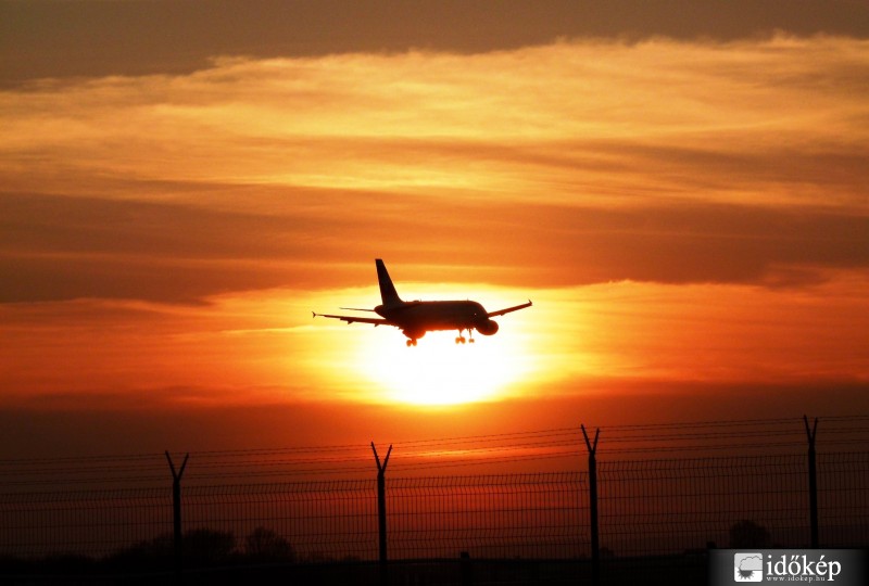 Naplementébe szállva