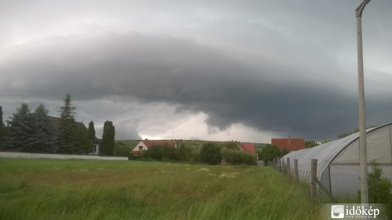 Észlelési fényképek