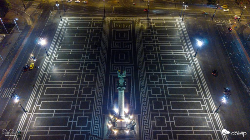 Hősök Tere este 