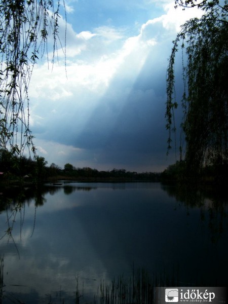 A Holt-Tisza felett