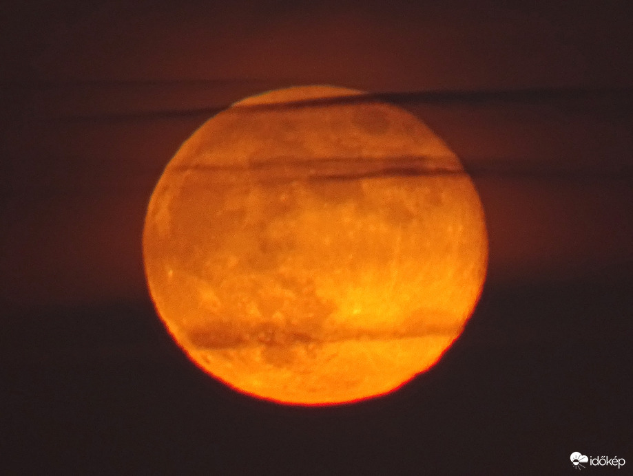 Szépséges telihold