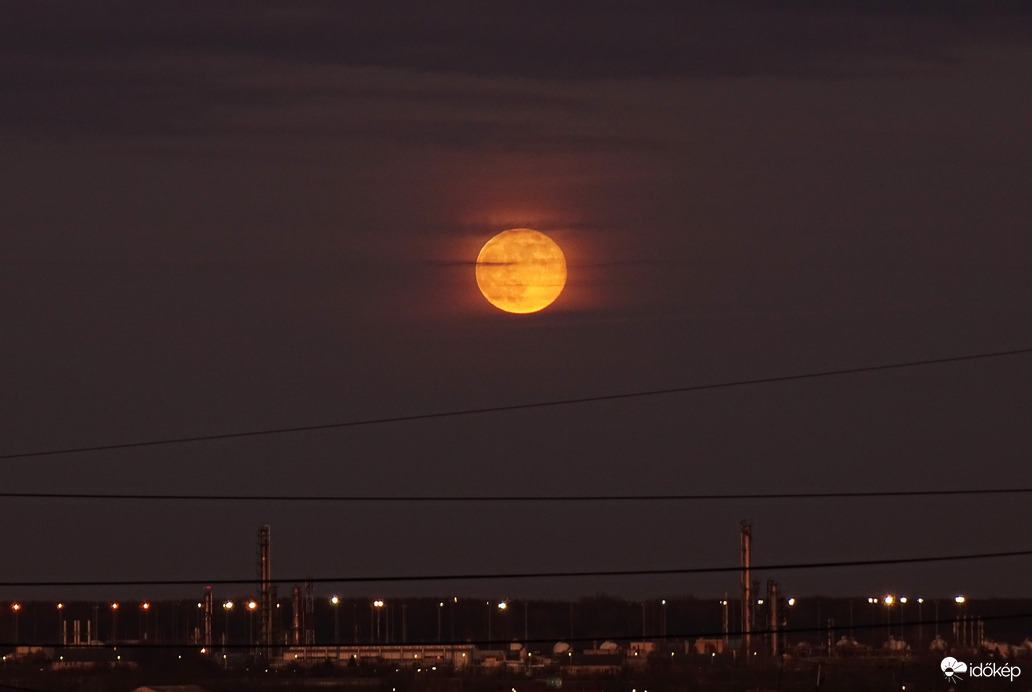 Szépséges telihold