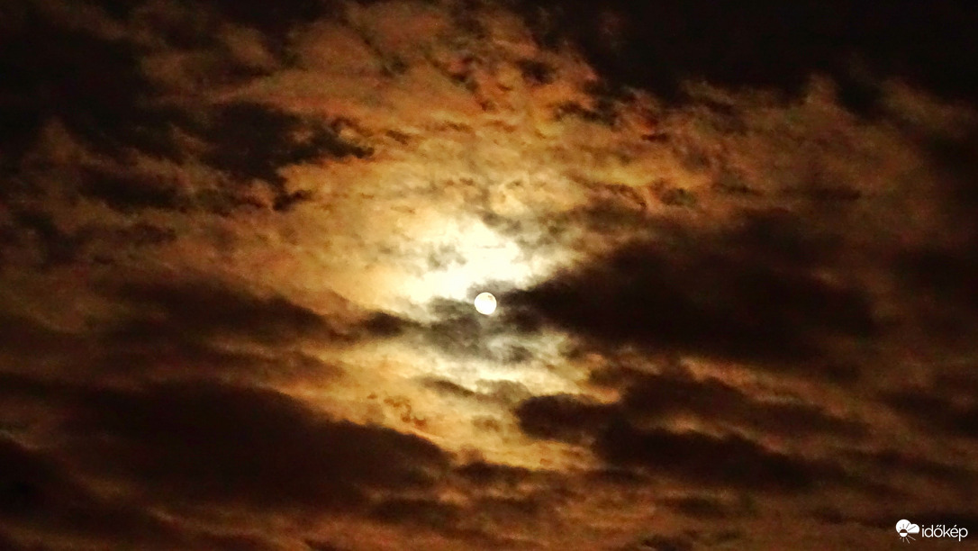 Az év első teliholdja 