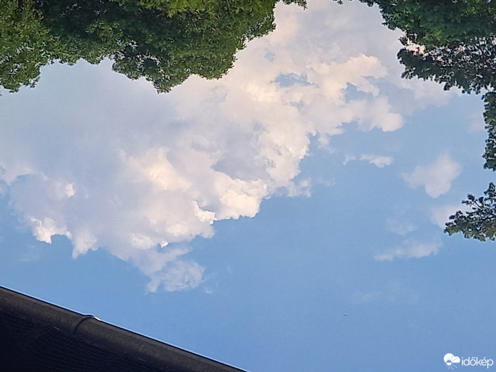 Észlelési fényképek