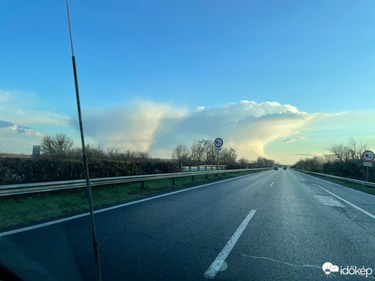 Észlelési fényképek