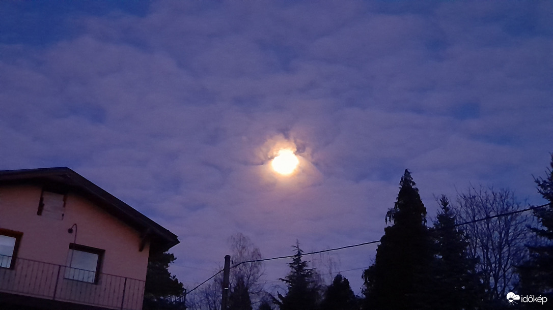 Észlelési fényképek