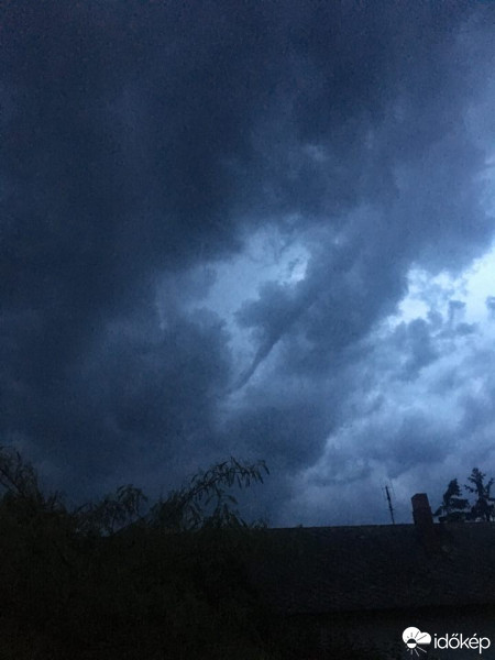 Észlelési fényképek