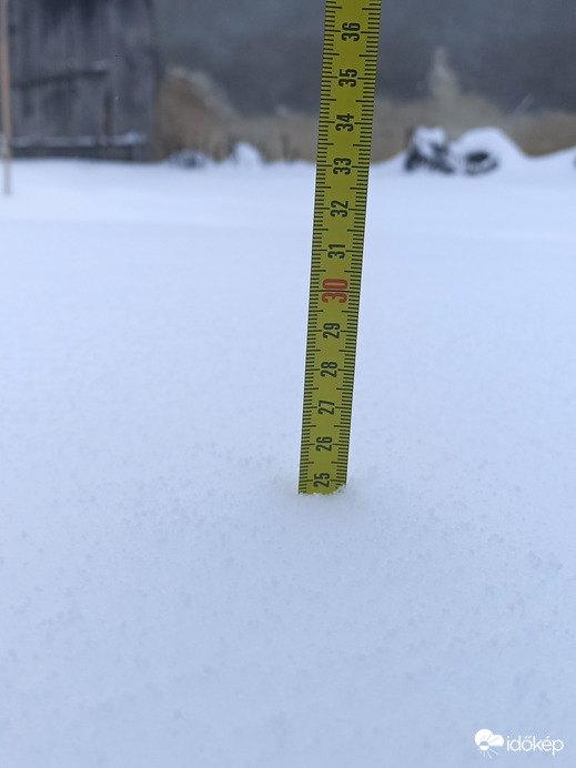 25 cm hó Nagyradán