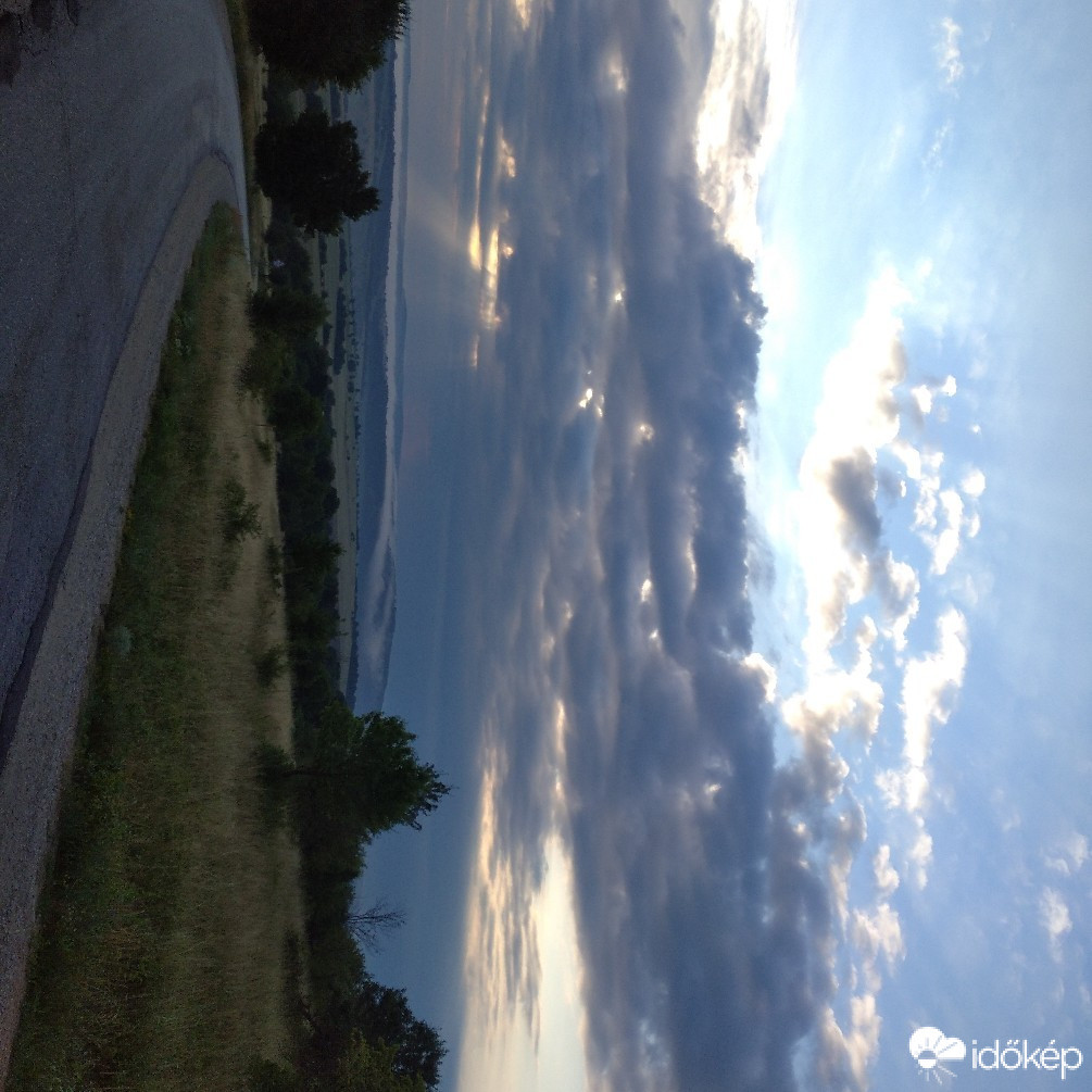 Észlelési fényképek