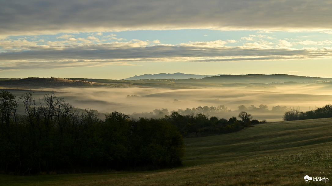 Csodafényes párás reggel 2. 