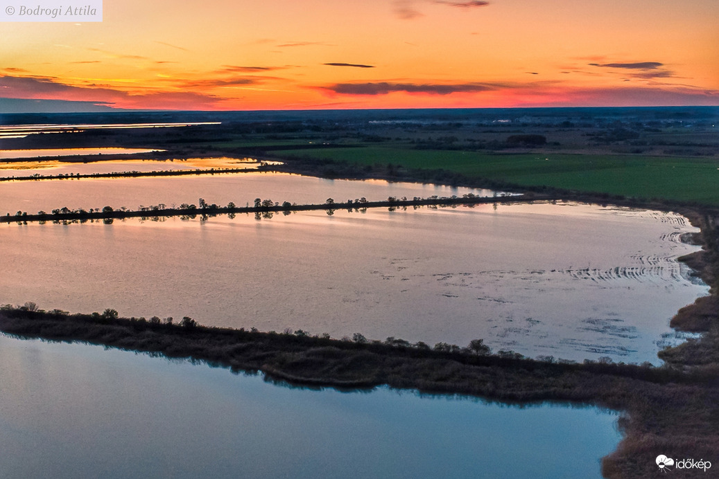 Naplemente a halastavaknál