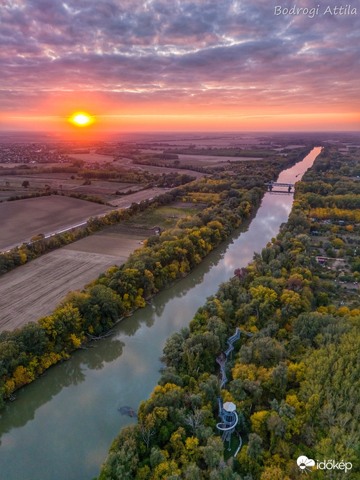 Naplementében a Maros