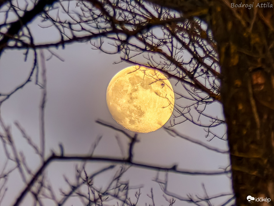 2026 első naplementéje és a 95%-os Hold 