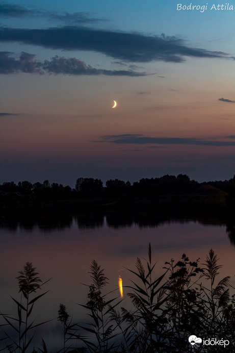 Holdsarló a bányatavaknál