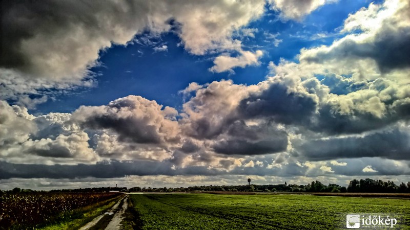 Kalocsa látkpe egy felhős napon