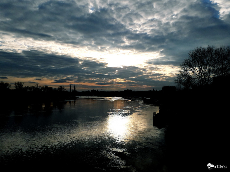 Naplemente Szegeden.