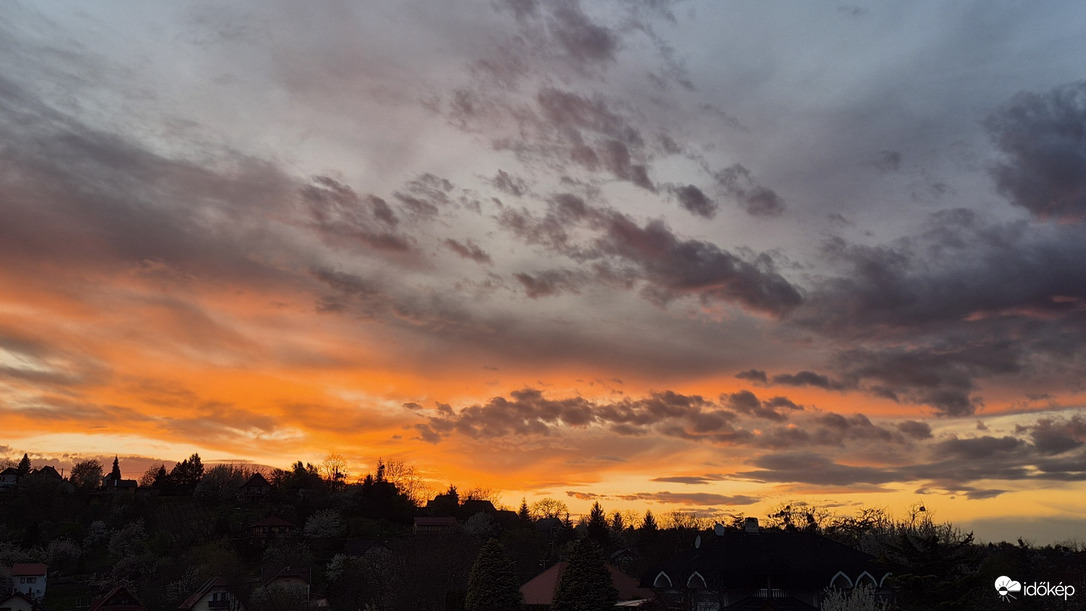 Észlelési fényképek