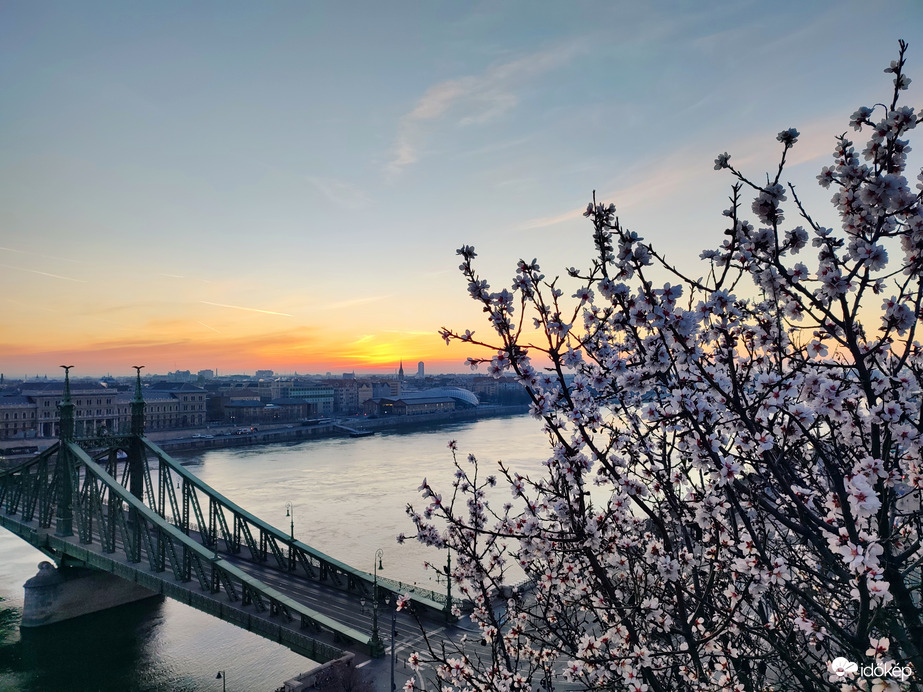 Gellért-hegynèl reggel