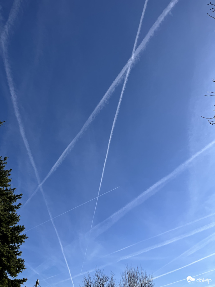 Észlelési fényképek