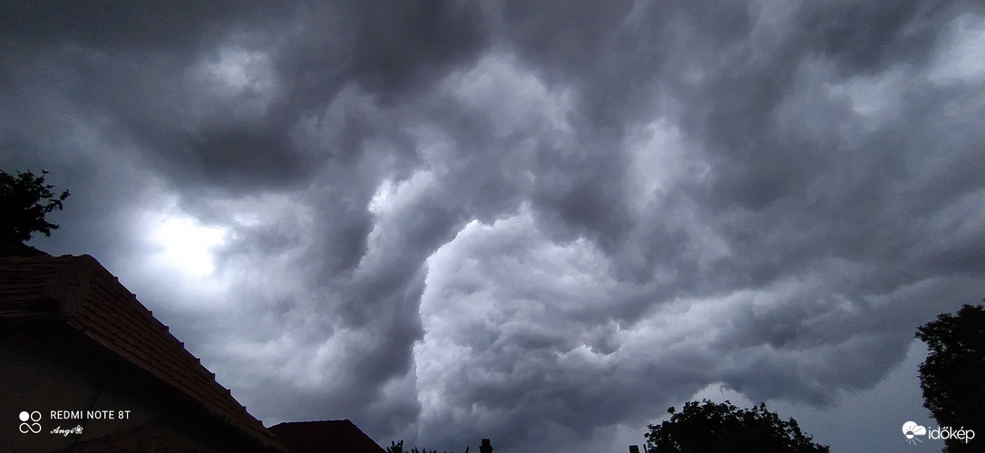 Észlelési fényképek