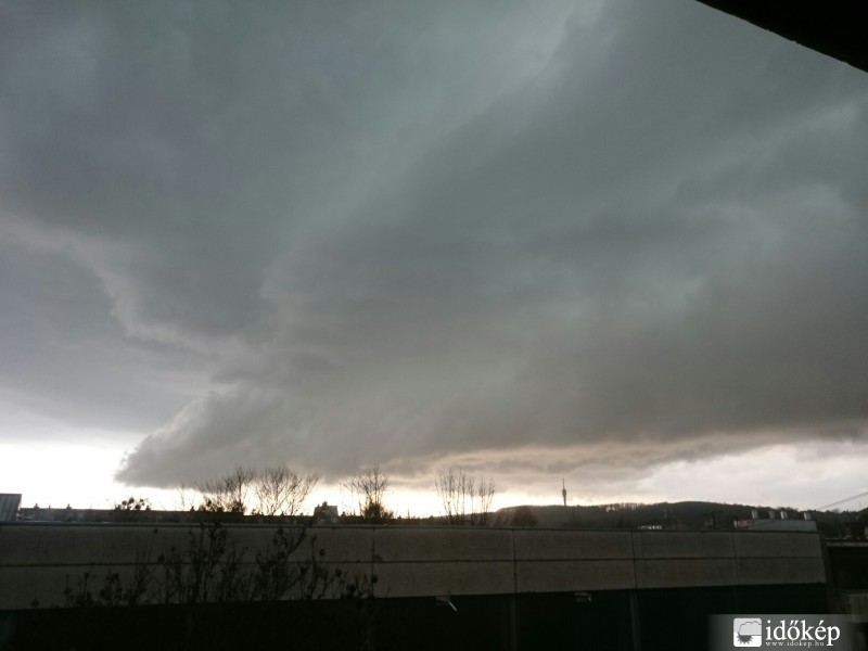 Észlelési fényképek