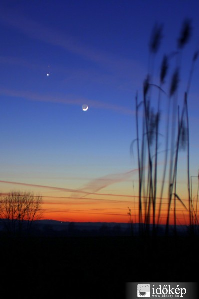 Vénusz Mars Hold együttállás