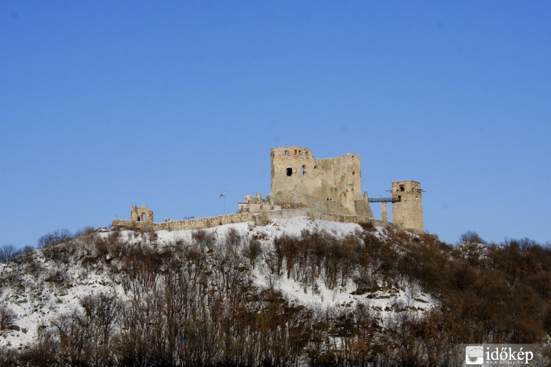 A cseszneki vár télen