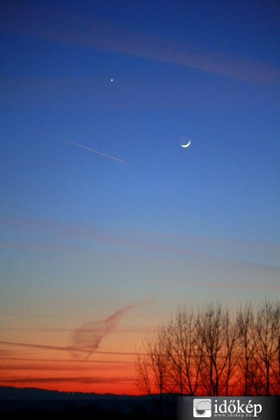 Vénusz Mars Hold együttállás