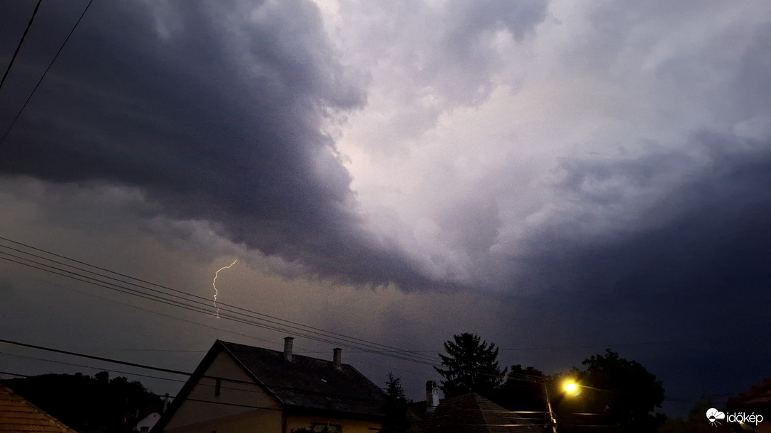 Észlelési fényképek